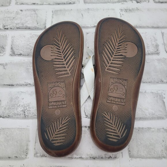 Island Slipper Hawaii Leilani Gold Silver Floral Thong Flip Flop Size 6 Comfort - Picture 3 of 4